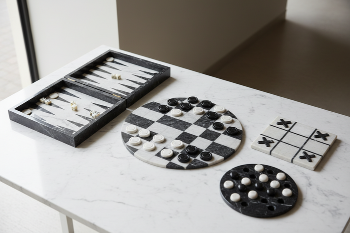 Marble Board Games Beyond Chess - Checkers, Backgammon, Tic Tac Toe & Peg Solitaire Guide